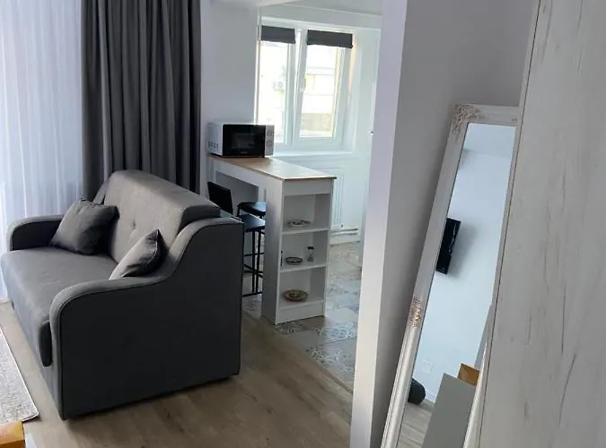 Daire Yoko - Self Check-in, Ultracentral *