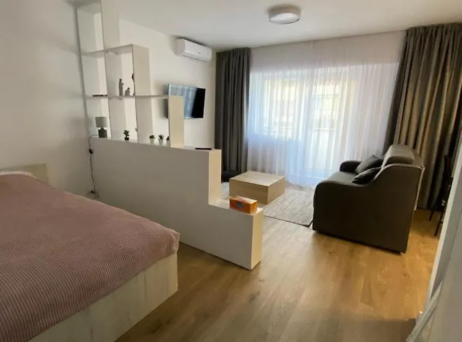 Yoko - Self Check-in, Ultracentral Daire